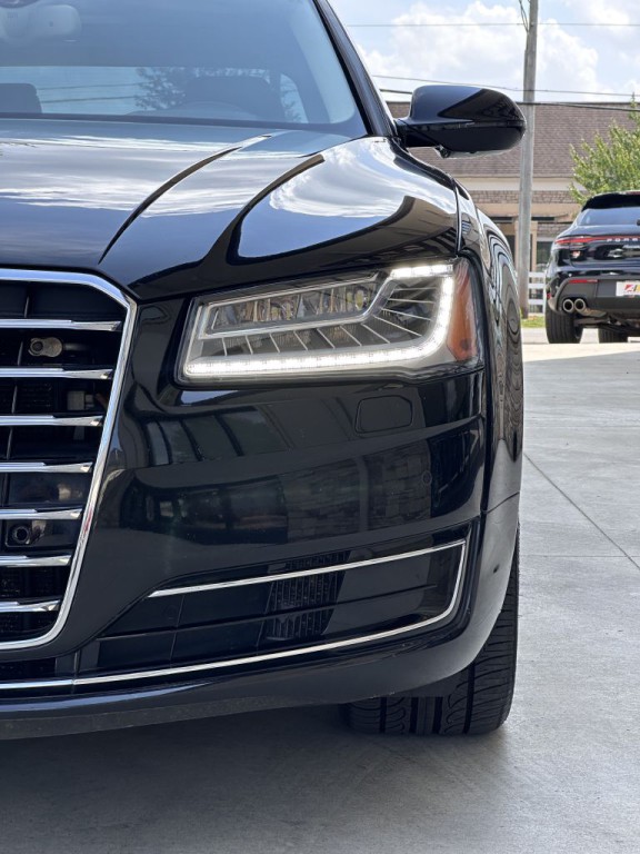 2016 Audi A8 Image 12