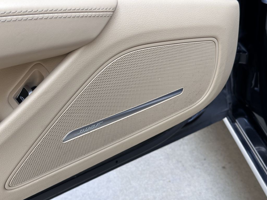 2016 Audi A8 Image 25