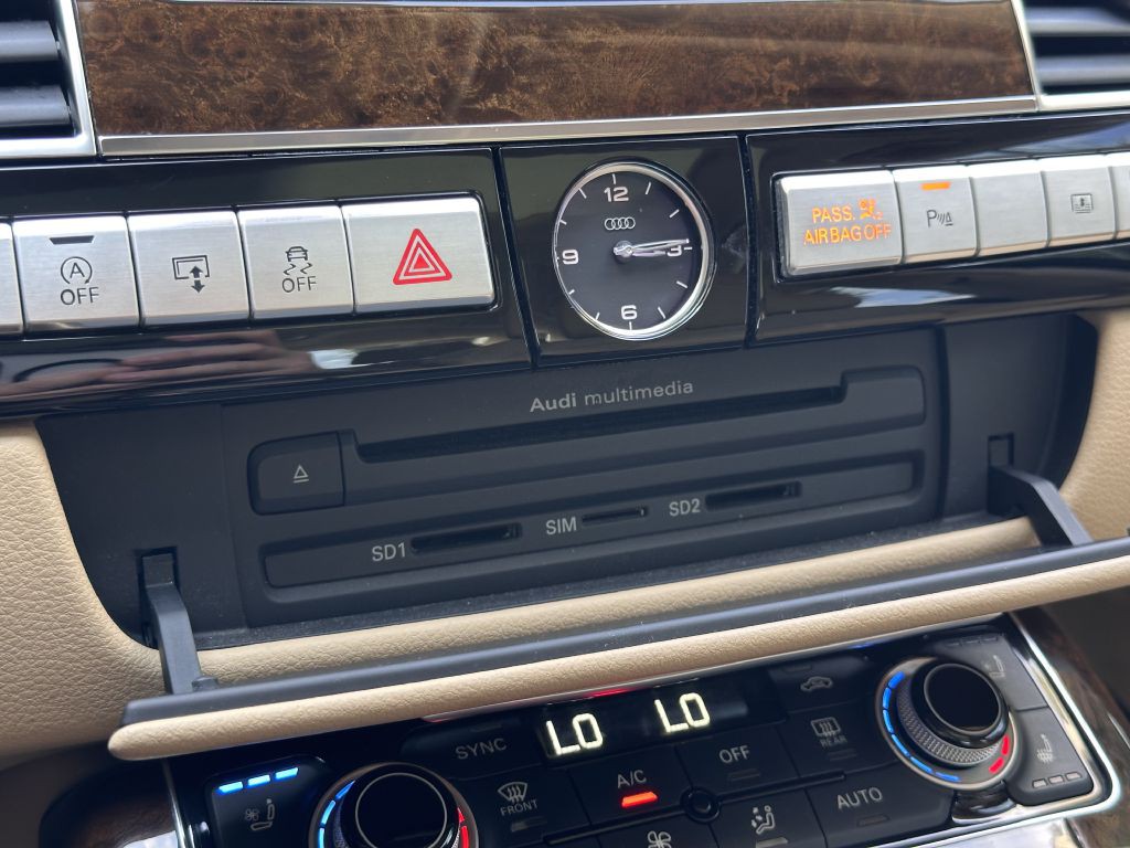 2016 Audi A8 Image 48