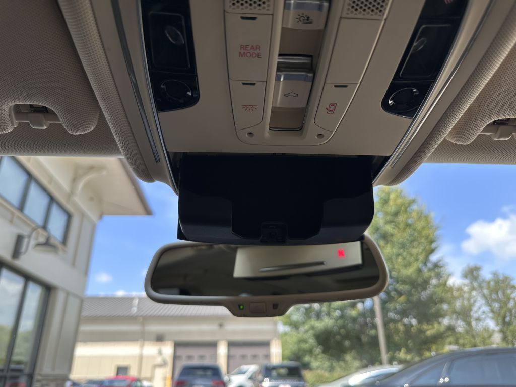 2016 Audi A8 Image 58