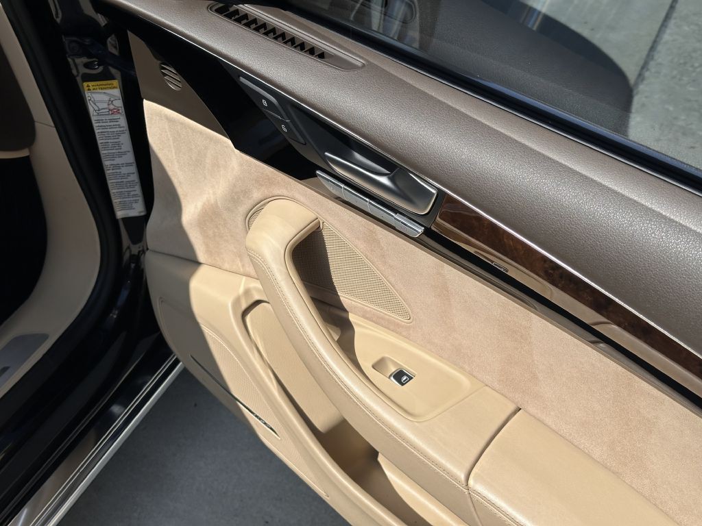 2016 Audi A8 Image 63