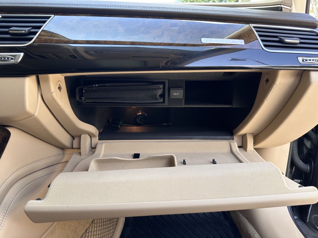 2016 Audi A8 Image 73