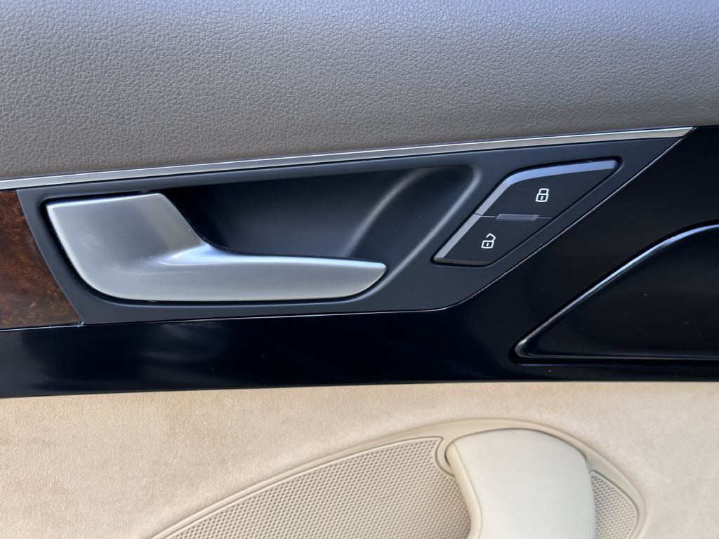 2016 Audi A8 Image 82
