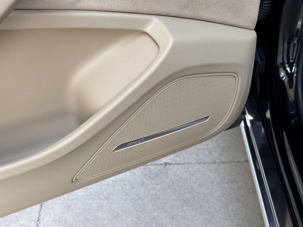 2016 Audi A8 Image 84
