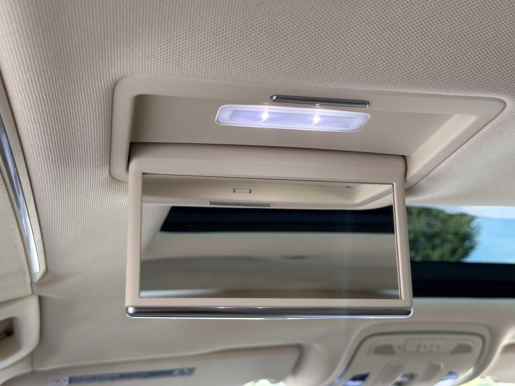 2016 Audi A8 Image 96