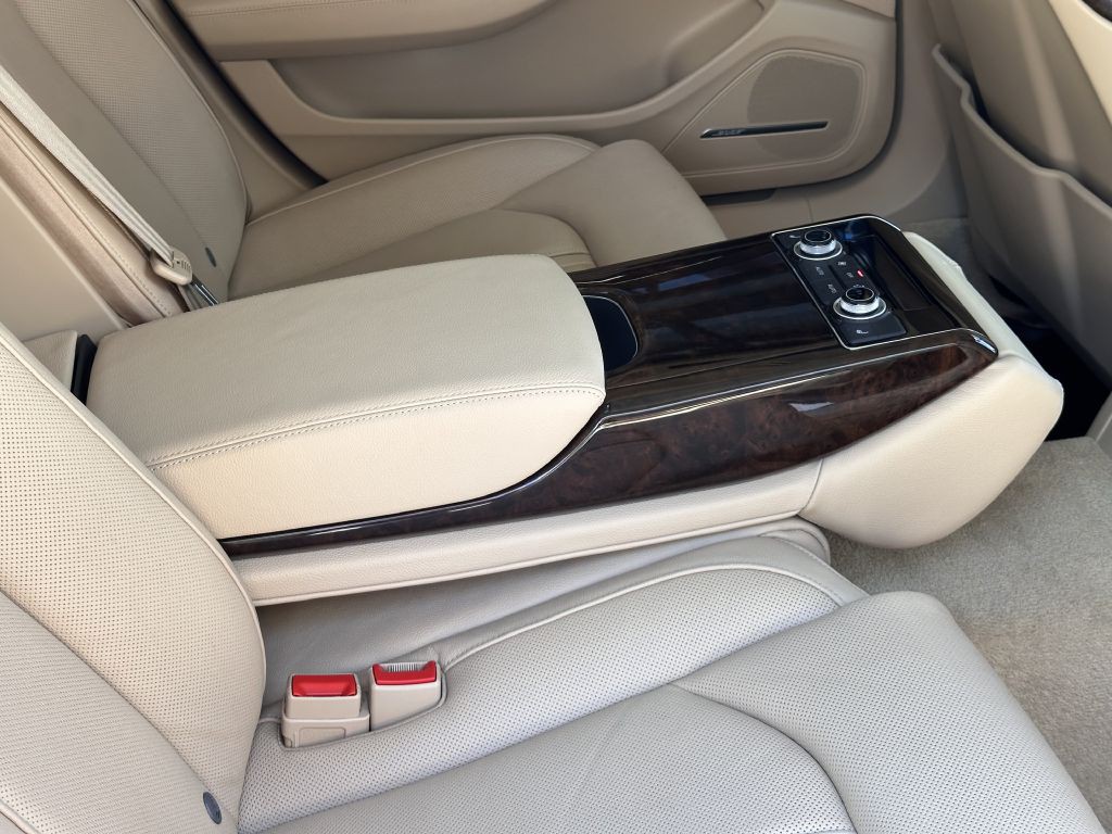 2016 Audi A8 Image 112