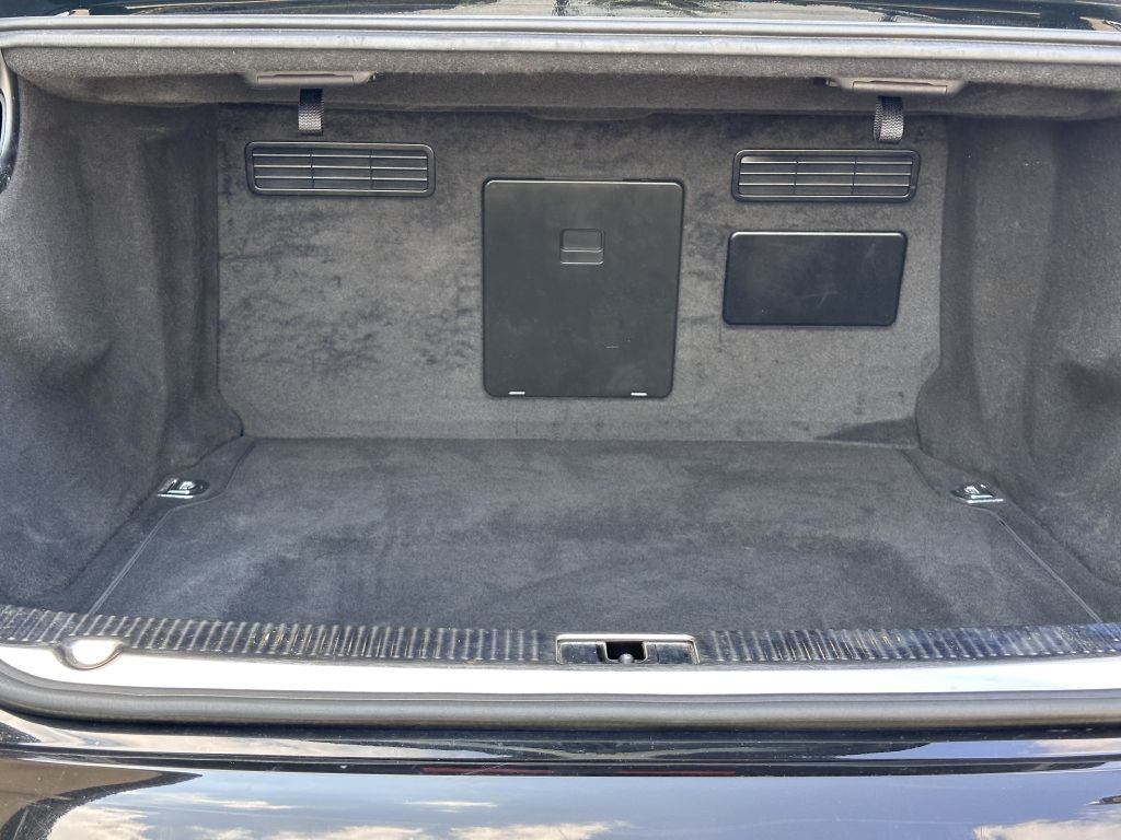 2016 Audi A8 Image 119