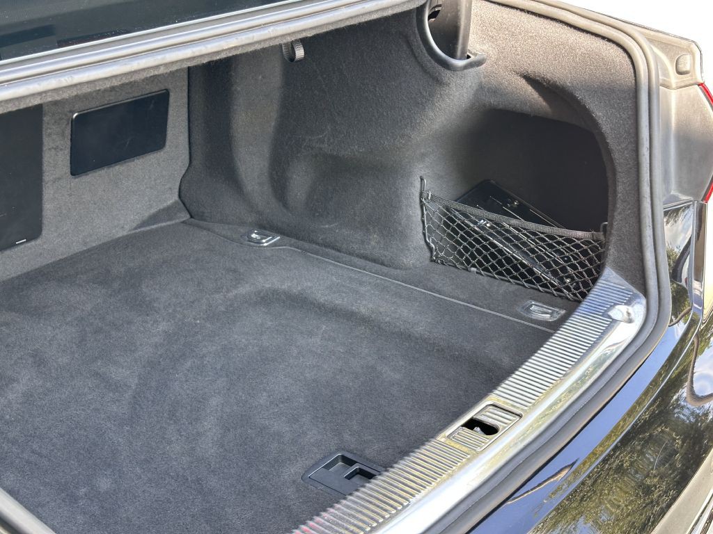 2016 Audi A8 Image 121