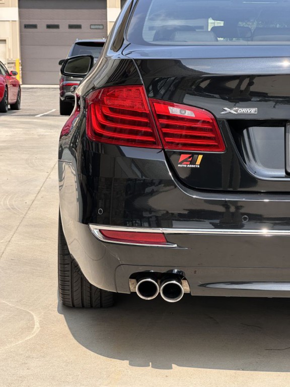 2014 BMW 5 Series Image 13