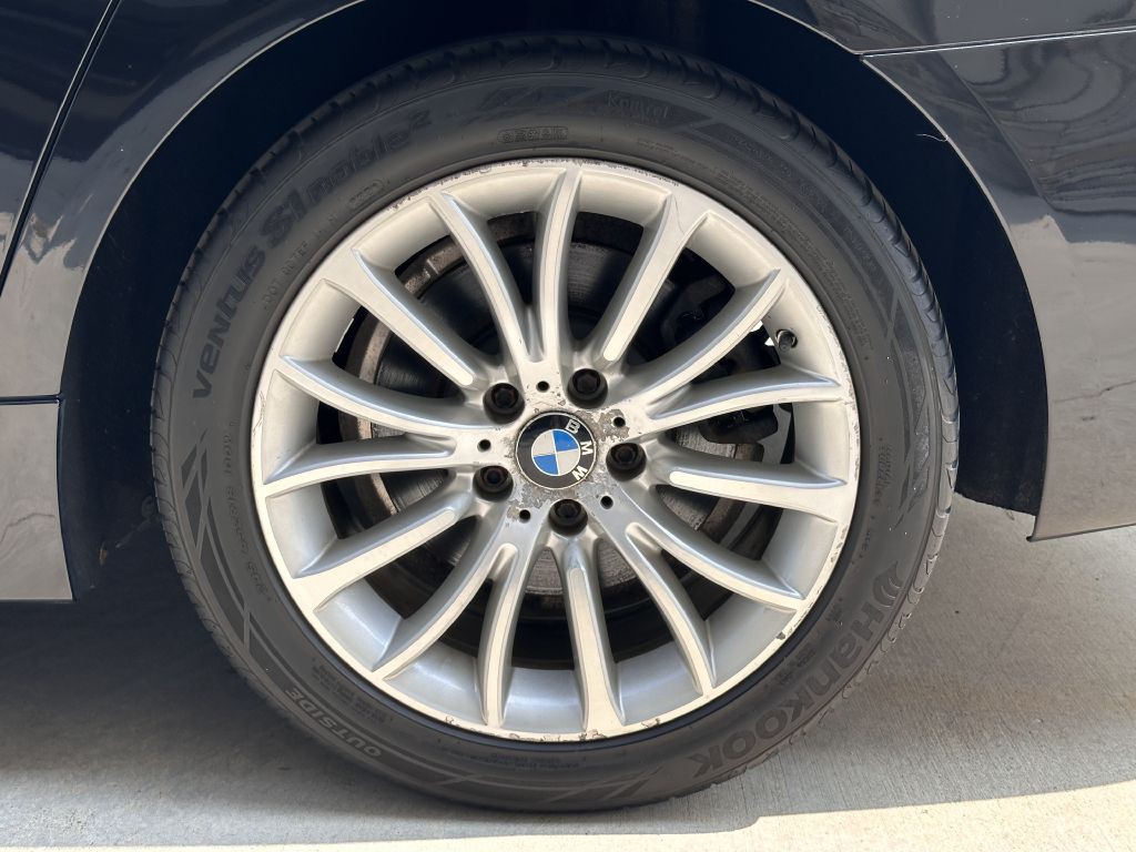 2014 BMW 5 Series Image 16