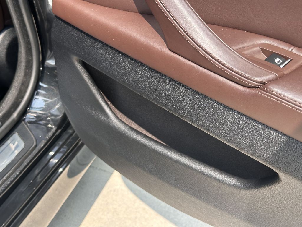 2014 BMW 5 Series Image 91