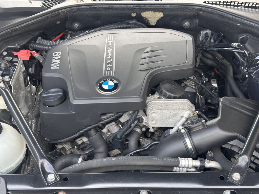 2014 BMW 5 Series Image 103