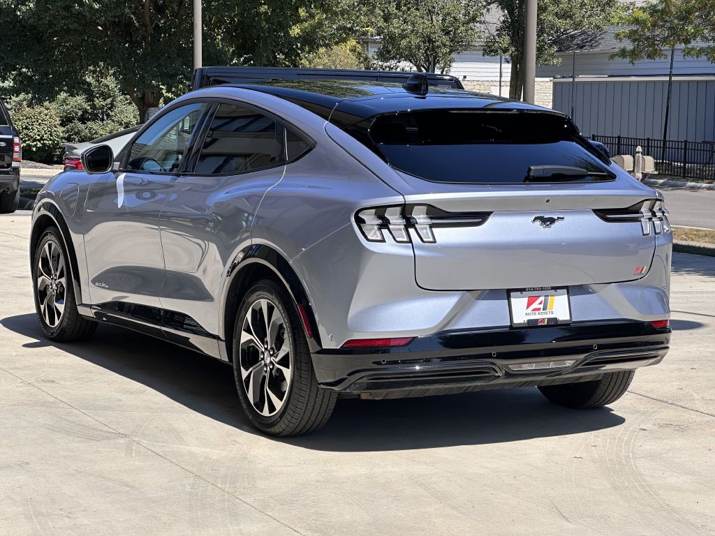 2022 Ford Mustang Image 10