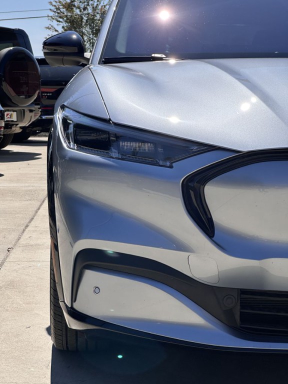 2022 Ford Mustang Image 12