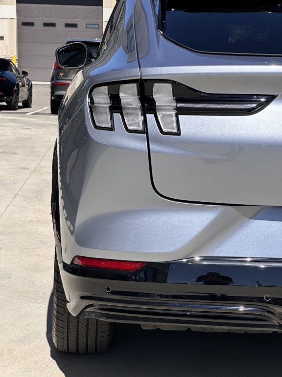 2022 Ford Mustang Image 14