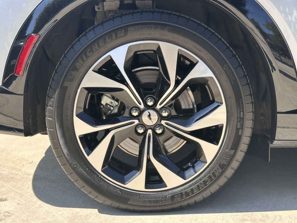 2022 Ford Mustang Image 18