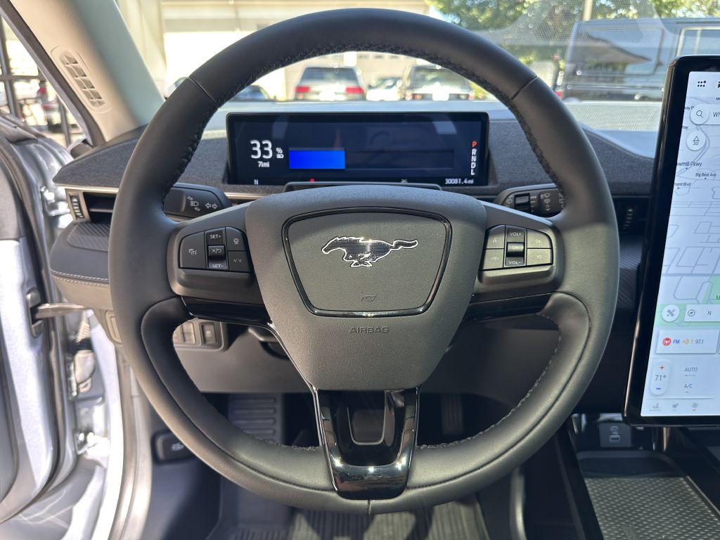 2022 Ford Mustang Image 31