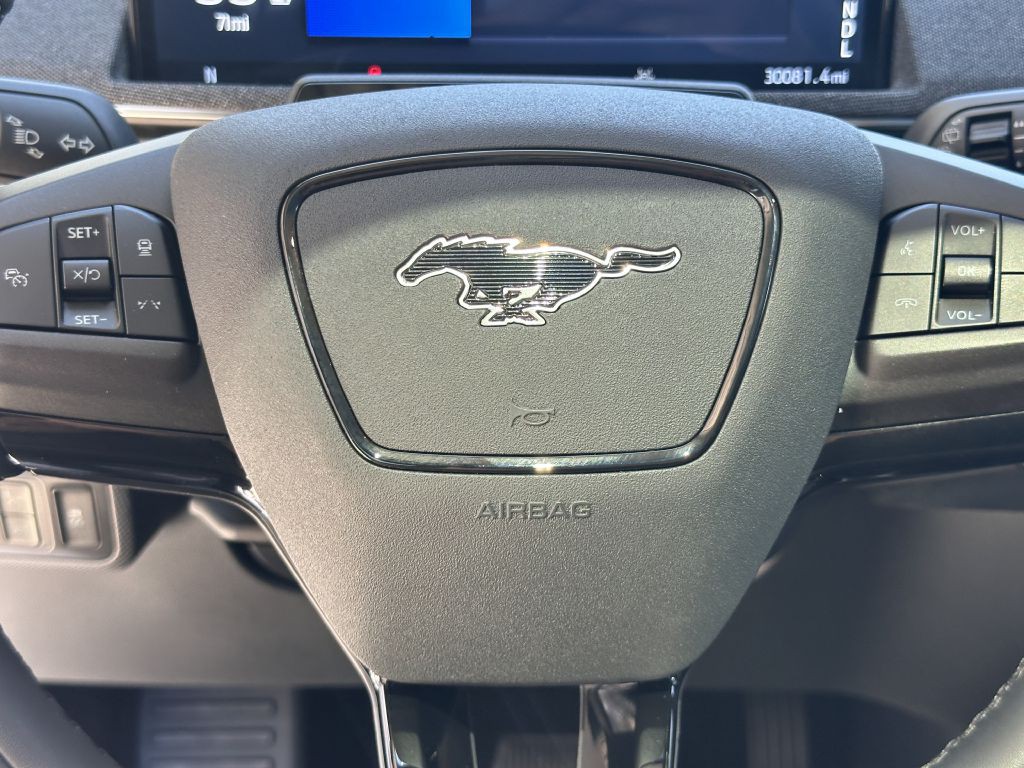 2022 Ford Mustang Image 32