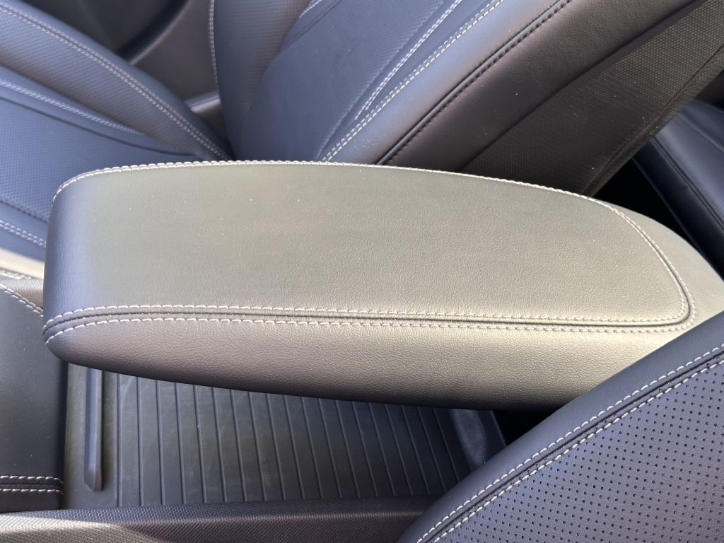 2022 Ford Mustang Image 42