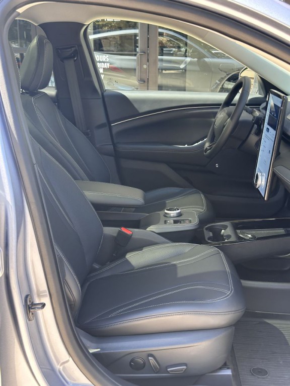 2022 Ford Mustang Image 48