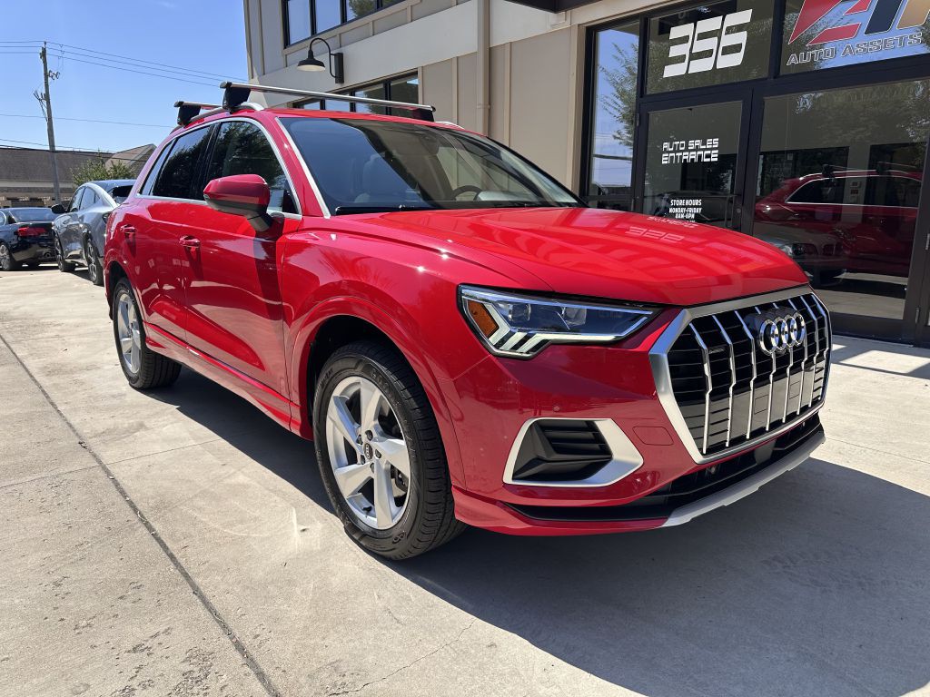 2022 Audi Q3 Image 3
