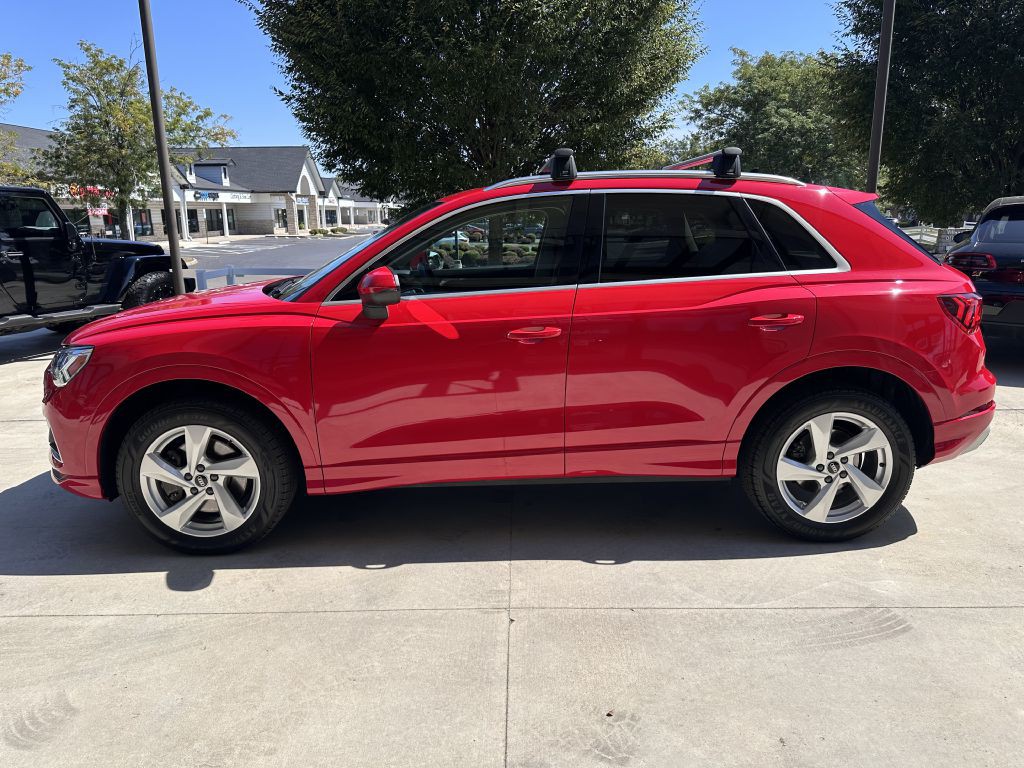 2022 Audi Q3 Image 6