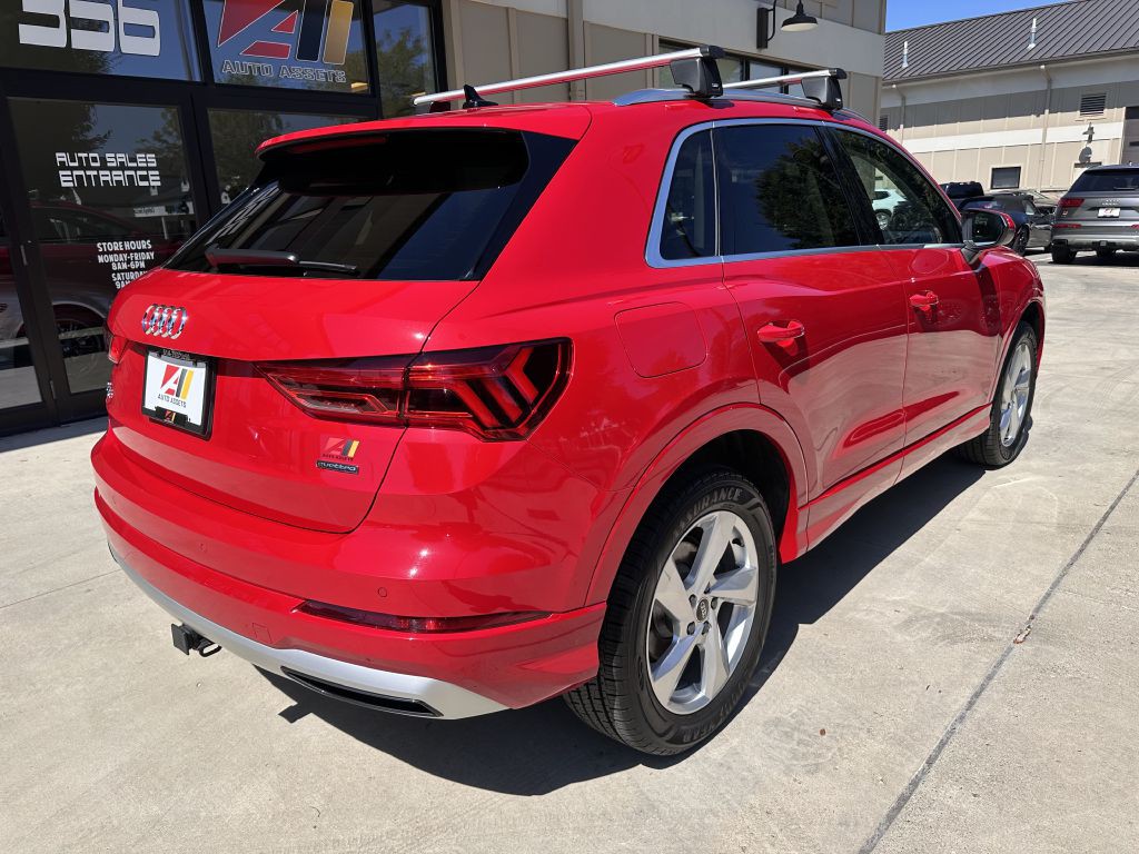 2022 Audi Q3 Image 9