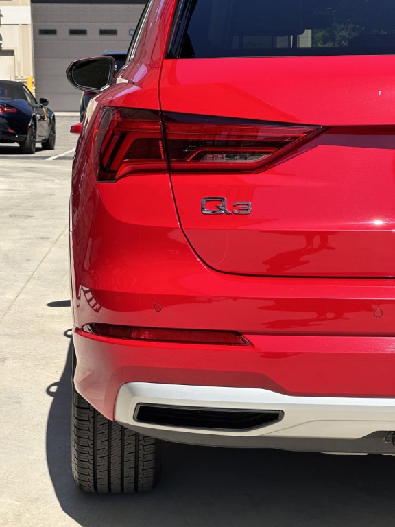 2022 Audi Q3 Image 14
