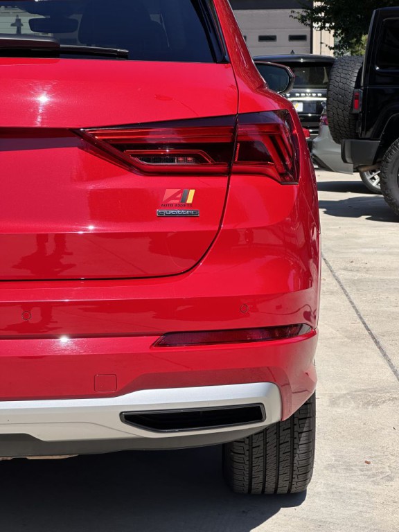 2022 Audi Q3 Image 15