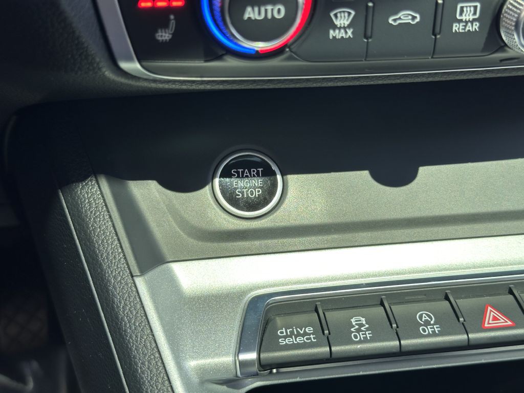 2022 Audi Q3 Image 44