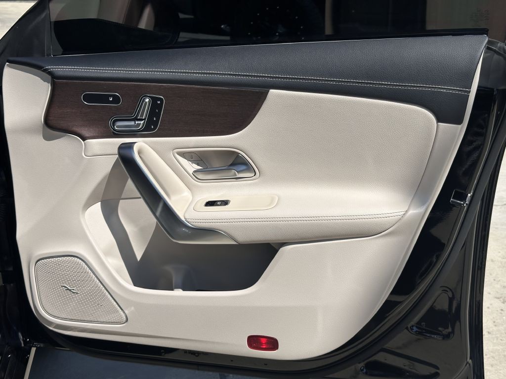 2020 Mercedes-Benz CLA-Class Image 54