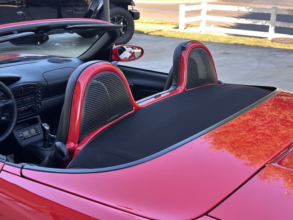 2001 Porsche Boxster Image 24