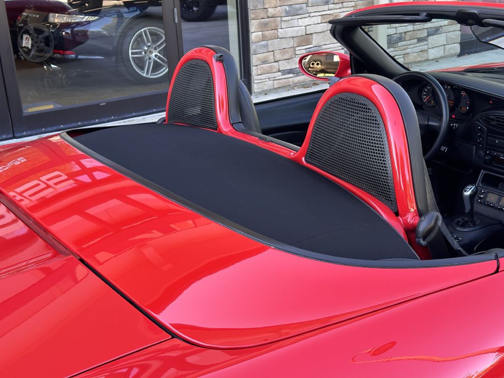 2001 Porsche Boxster Image 25