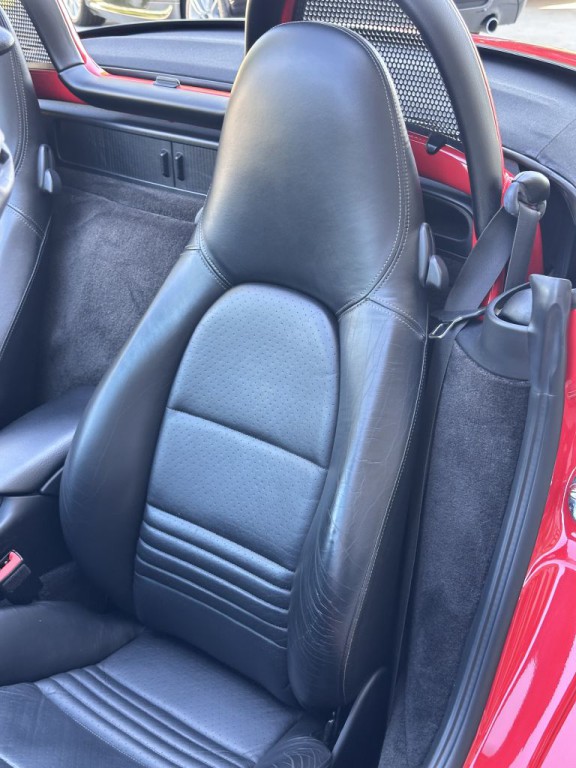 2001 Porsche Boxster Image 37
