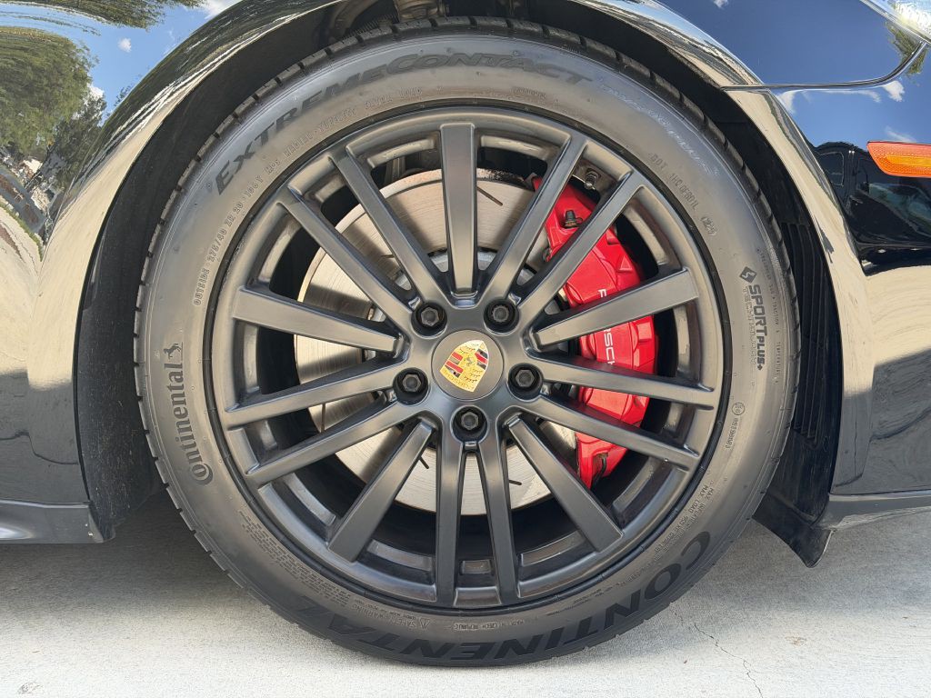 2020 Porsche Panamera Image 22