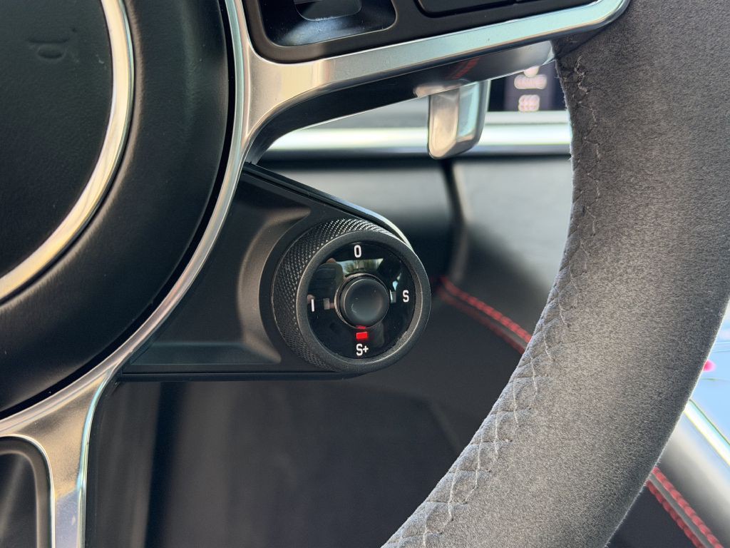 2020 Porsche Panamera Image 42