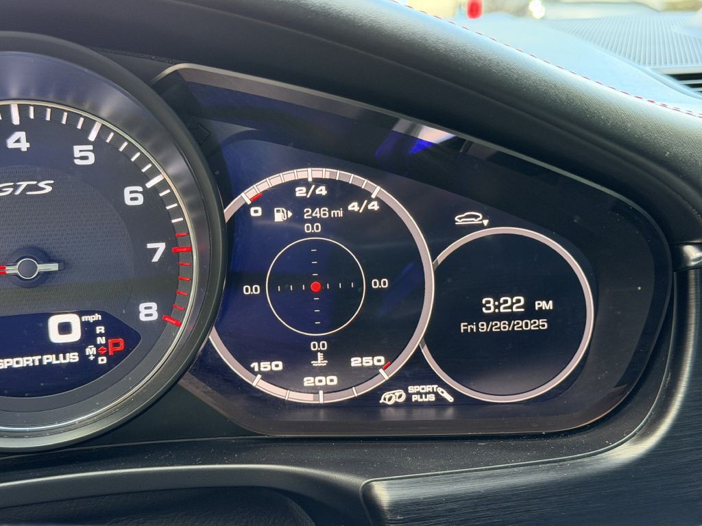 2020 Porsche Panamera Image 48
