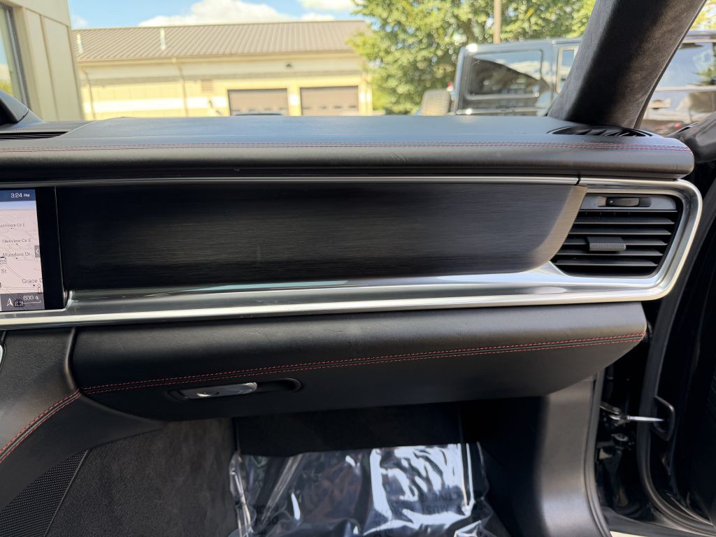 2020 Porsche Panamera Image 77