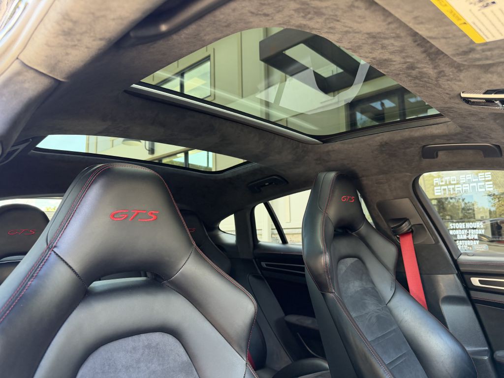 2020 Porsche Panamera Image 82