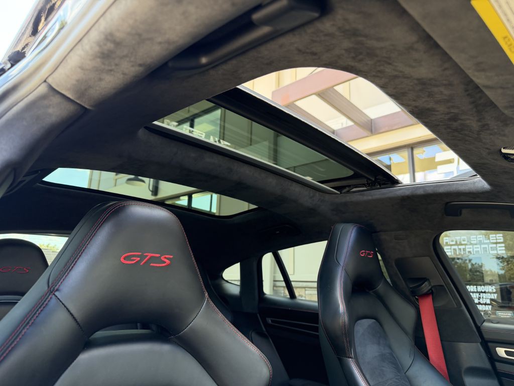 2020 Porsche Panamera Image 84