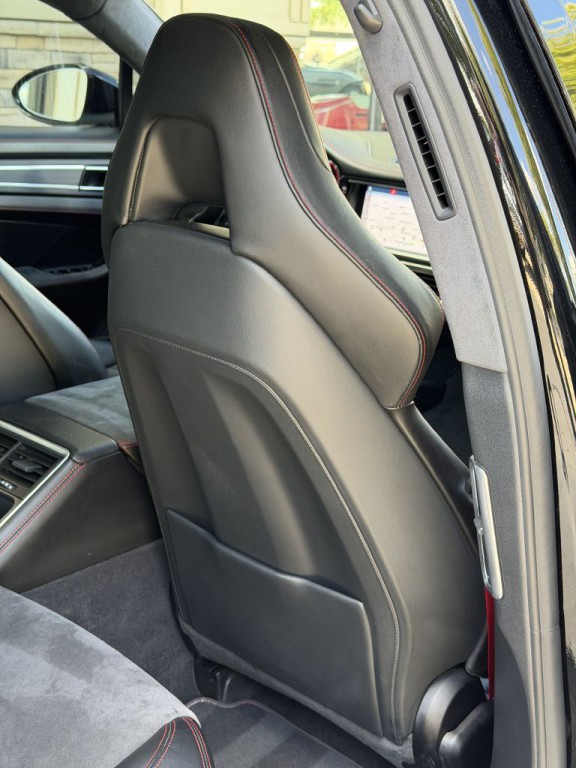 2020 Porsche Panamera Image 109