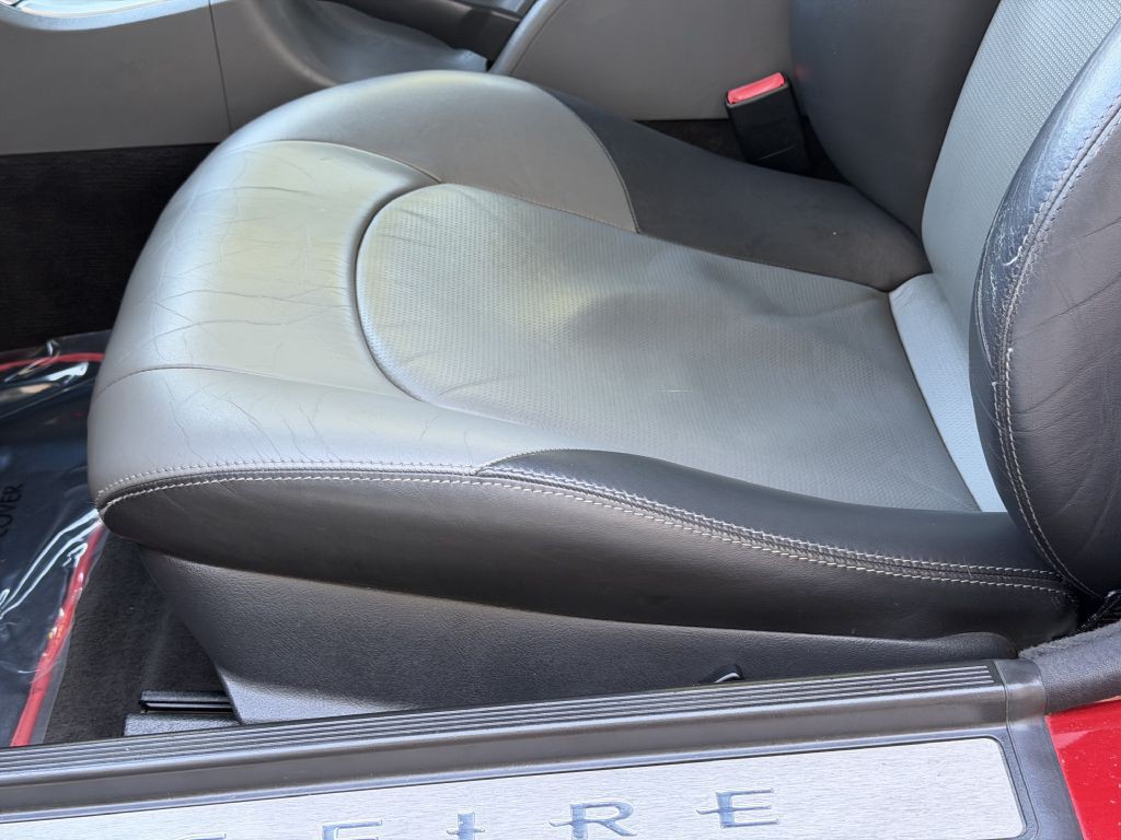 2005 Chrysler Crossfire Image 28