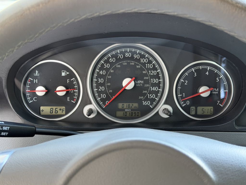 2005 Chrysler Crossfire Image 35