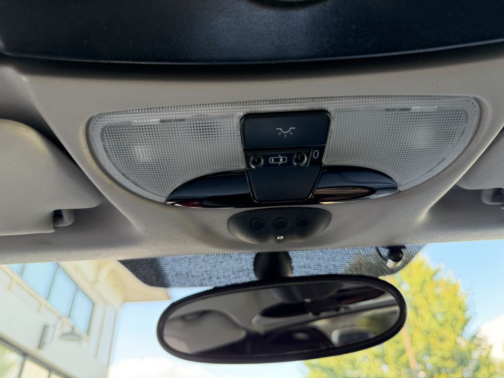 2005 Chrysler Crossfire Image 46