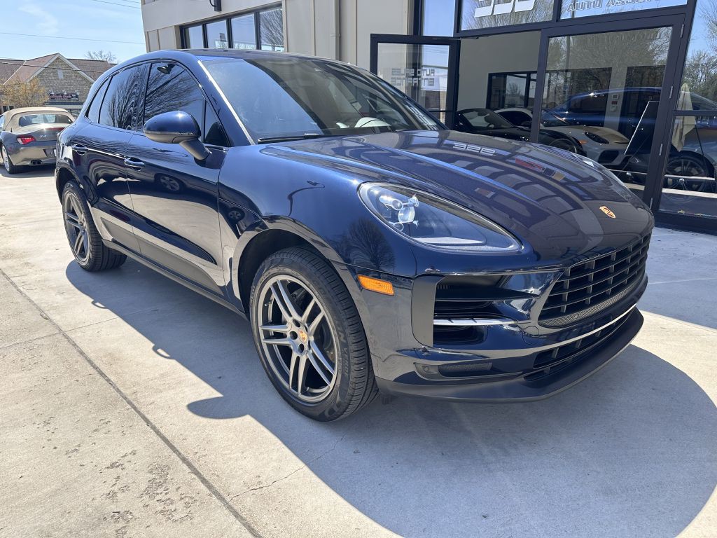 2021 Porsche Macan Image 3