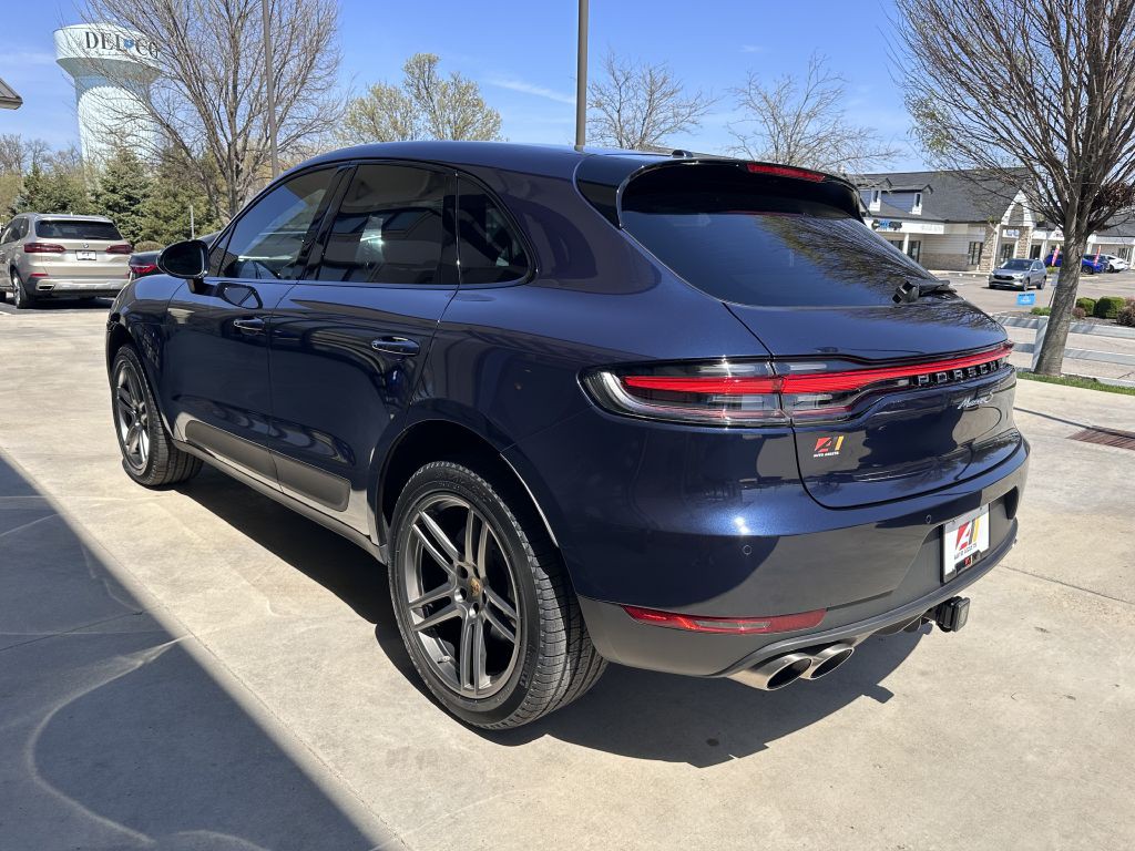 2021 Porsche Macan Image 6