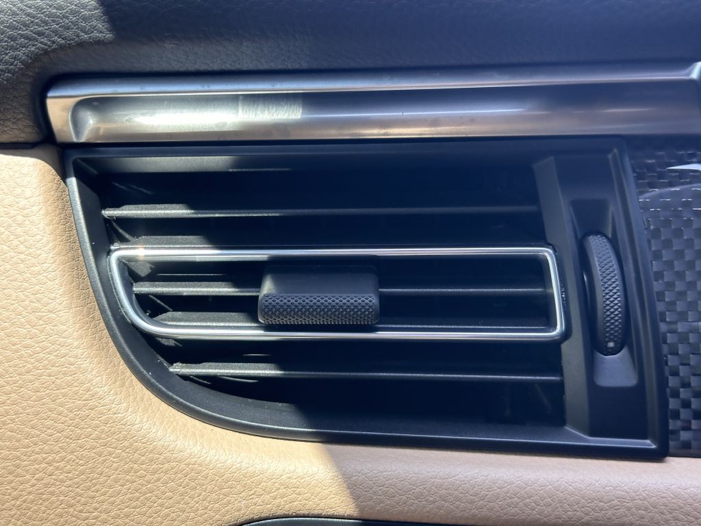 2021 Porsche Macan Image 29