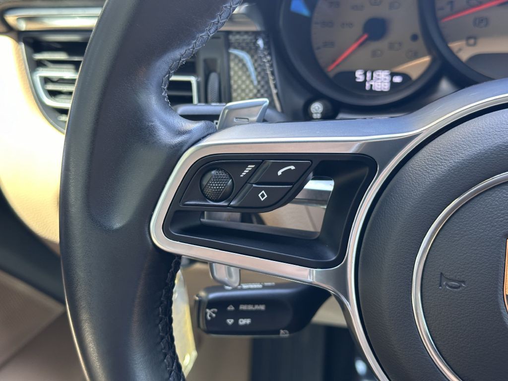2021 Porsche Macan Image 33