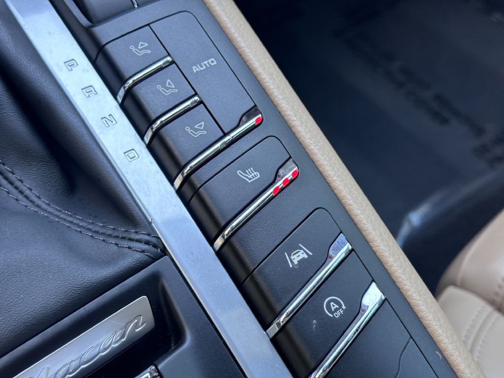 2021 Porsche Macan Image 51