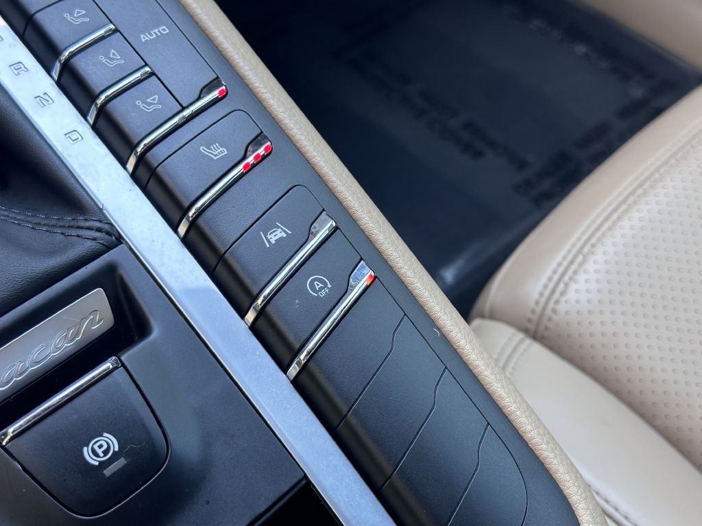 2021 Porsche Macan Image 53